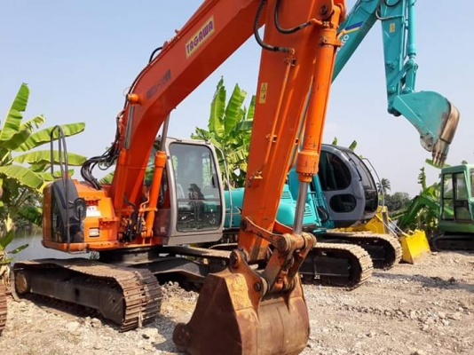 ขายHITACHI  ZX 135US  เก่าญี่ปุ่นแท้  มีลายแย๊ก  สภาพสวย..ปี  2005   เอกสารครบ  ลองระบบกันได้ทุกวัน  โทร  089-3818694  ดวงนภา