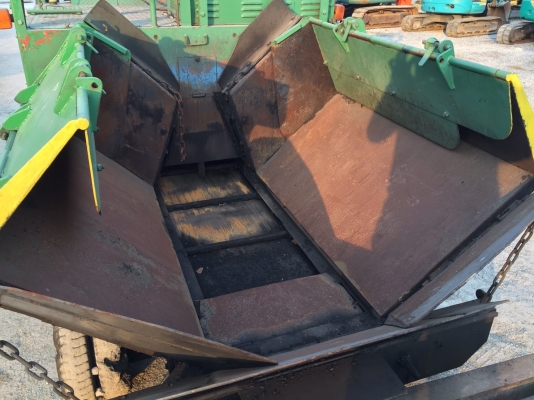 มาใหม่ครับ ขายไม่แพง รถปูยาง 3เมตร HANTA เก่าญี่ปุ่น โทร.090-986-2521 อ๊อบ