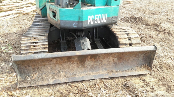 เก่านอก 1 ปี 255,000 บาท KOMATSU PC50UU (ไม่ได้คีบ) เครื่องดี. ปั้มแรง โช่หนา เอวแน่น เอกสารชื้อขาย