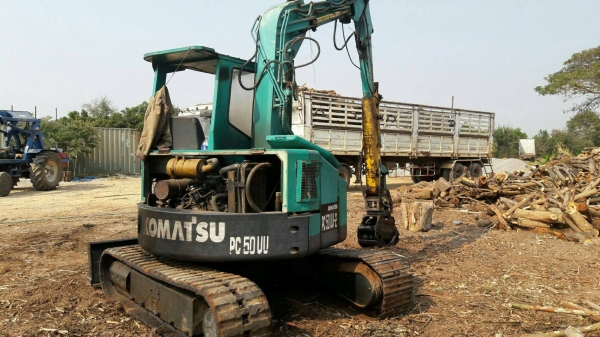 เก่านอก 1 ปี 255,000 บาท KOMATSU PC50UU (ไม่ได้คีบ) เครื่องดี. ปั้มแรง โช่หนา เอวแน่น เอกสารชื้อขาย