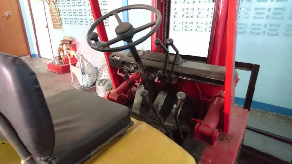 +++ ขายโฟล์คลิฟท์ TOYOTA 4FD20 ขนาด 2 ตัน เครื่องยนต์ดีเซล เสา 3 เมตร เกียร์ธรรมดา งา 1,070 มม. ยางตัน +++ ขายโฟล์คลิฟท์ TOYOTA 4FD20 ขนาด 2 ตัน เครื่องยนต์ดีเซล เสา 3 เมตร เกียร์ธรรมดา งา 1,070 มม. ยางตัน