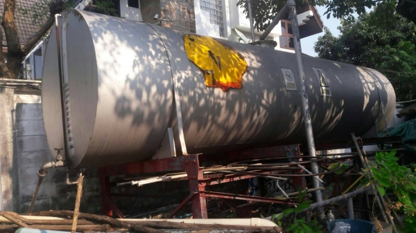 ถังน้ำมันขนาด 11000 ลิตรของเซลล์ตามรูป  มาแล้วนะ