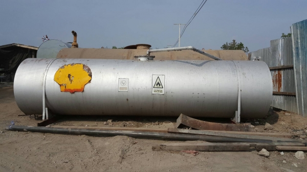 ถังน้ำมันขนาด 11000 ลิตรของเซลล์ตามรูป  มาแล้วนะ