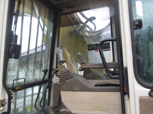 Komatsu PC120-5 สต็อกญี่ปุ่น สั่งนำเข้าโทร. 080-6565422 (หนิง)