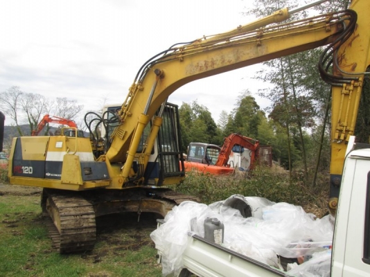 Komatsu PC120-5 สต็อกญี่ปุ่น สั่งนำเข้าโทร. 080-6565422 (หนิง)