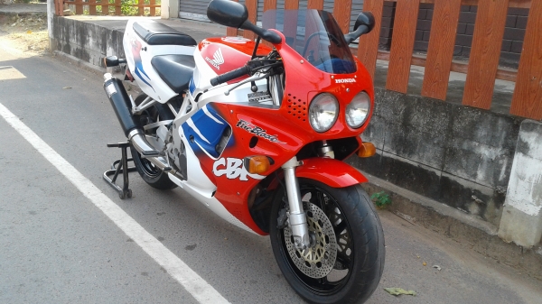 ขาย cbr 900 ปี 93 อินวอยด์ สรรพสามิต 89000 ขาย cbr 900 ปี 93 อินวอยด์ สรรพสามิต 89000