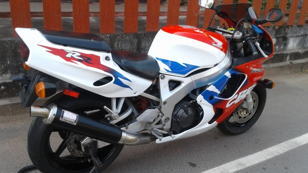 ขาย cbr 900 ปี 93 อินวอยด์ สรรพสามิต 89000 ขาย cbr 900 ปี 93 อินวอยด์ สรรพสามิต 89000