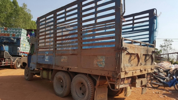 ขาย 10 ล้อ หัวยาว เพลาเดียว กระบะเหล็กคอกสูง เครื่อง 6BB1 145 แรงม้า คัสซีสวย ทะเบียนเต็มพร้อมโอน