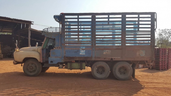 ขาย 10 ล้อ หัวยาว เพลาเดียว กระบะเหล็กคอกสูง เครื่อง 6BB1 145 แรงม้า คัสซีสวย ทะเบียนเต็มพร้อมโอน