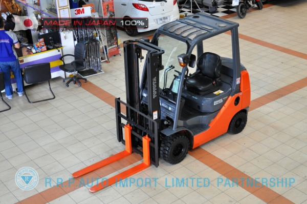 ขายรถโฟล์คลิฟท์มือสอง TOYOTA รุ่น  8FD25-10278  นำเข้าจากประเทศญี่ปุ่น 100\% ไม่เคยใช้งานในไทย