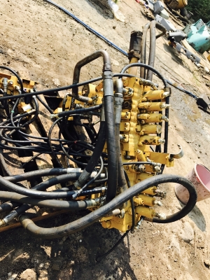 ขาย แพคอนโทรล CAT320D ถอดจากรถสวยๆ ขาย แพคอนโทรล CAT320D ถอดจากรถสวยๆ