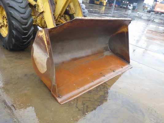 ขายรถตัก ยี่ห้อTCM รุ่น830-2 ขายรถตัก ยี่ห้อTCM รุ่น830-2