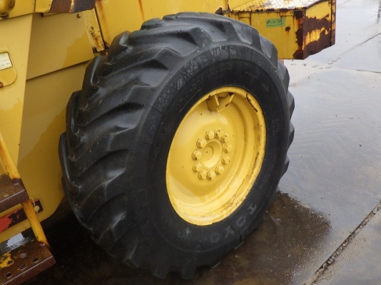 ขายรถตัก ยี่ห้อTCM รุ่น830-2 ขายรถตัก ยี่ห้อTCM รุ่น830-2