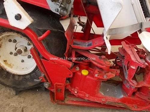 ราคาพิเศษ 10,000 บาท!! รถเกี่ยวข้าวเดินตาม YANMAR Be25A รหัสสินค้า : 80803053 www.nihonmono.com