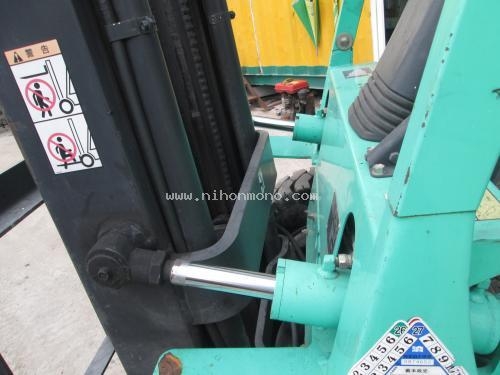 ราคาพิเศษ!! รถยก MITSUBISHI FG20 ราคา : 120,000 บาท รหัสสินค้า : 80904435 www.nihonmono.com