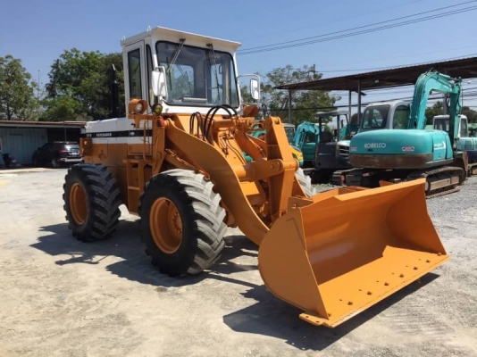 ขาย รถตัก KOMATSU 510 กรองเดี่ยว ซีเรียลสูง นำเข้าจากญี่ปุ่น 090-986-2521 อ๊อบ