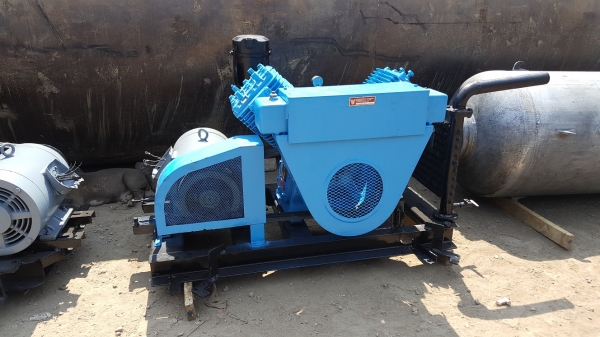 ขายปั้มลมขนาด 30 แรงของ IWATA  JAPAN สวยๆ