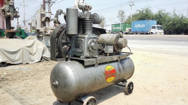 ** ไปอยู่ภูเก็ตครับ!! ** ปั้มลมญี่ปุ่น Fuji 3 HP 130 lite มอเตอร์ Mitsu 3 HP 220V สดนอกลงตู้เดิมๆนุ่มเงียบพร้อมใช้ ** ไปอยู่ภูเก็ตครับ!! ** ปั้มลมญี่ปุ่น Fuji 3 HP 130 lite มอเตอร์ Mitsu 3 HP 220V สดนอกลงตู้เดิมๆนุ่มเงียบพร้อมใช้