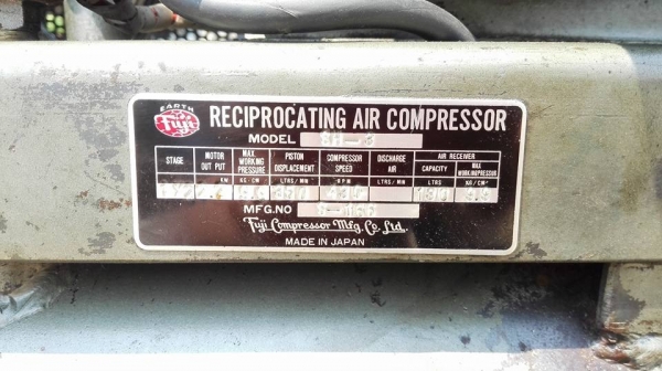 ** ไปอยู่ภูเก็ตครับ!! ** ปั้มลมญี่ปุ่น Fuji 3 HP 130 lite มอเตอร์ Mitsu 3 HP 220V สดนอกลงตู้เดิมๆนุ่มเงียบพร้อมใช้ ** ไปอยู่ภูเก็ตครับ!! ** ปั้มลมญี่ปุ่น Fuji 3 HP 130 lite มอเตอร์ Mitsu 3 HP 220V สดนอกลงตู้เดิมๆนุ่มเงียบพร้อมใช้