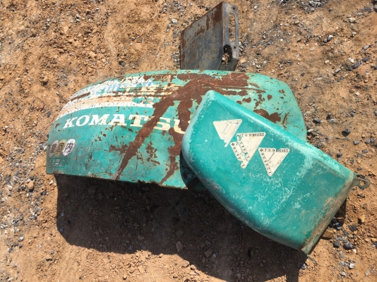 KOMATSU  PC20-6 ราคา 145,000 บาท เครื่องดี ปั้มใช้ โช่หนา เอวแน่น เอกสารชื้อขาย