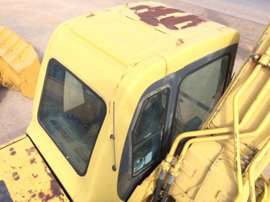 ขายรถแบคโฮ KOMATSU PC200-6 คอลโทรลสั้น รถนอกนำเข้าจากญี่ปุ่น สภาพสวยพร้อมใช้งาน มีVDOการทำงานครับ