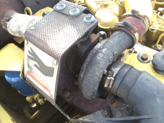 ขายรถแบคโฮ KOMATSU PC200-6 คอลโทรลสั้น รถนอกนำเข้าจากญี่ปุ่น สภาพสวยพร้อมใช้งาน มีVDOการทำงานครับ