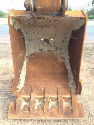 ขายรถแบคโฮ KOMATSU PC200-6 คอลโทรลสั้น รถนอกนำเข้าจากญี่ปุ่น สภาพสวยพร้อมใช้งาน มีVDOการทำงานครับ