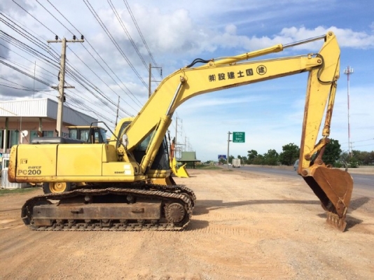 ขายรถแบคโฮ KOMATSU PC200-6 คอลโทรลสั้น รถนอกนำเข้าจากญี่ปุ่น สภาพสวยพร้อมใช้งาน มีVDOการทำงานครับ