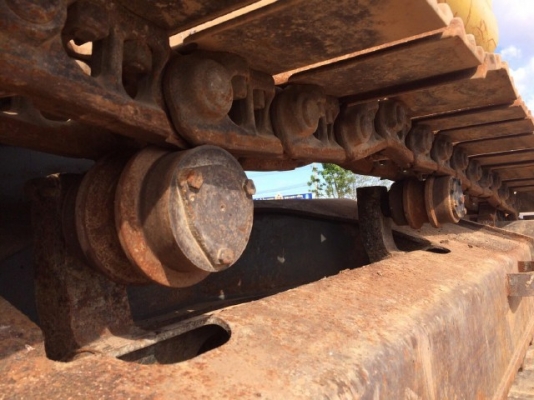 ขายรถแบคโฮ KOMATSU PC200-6 คอลโทรลสั้น รถนอกนำเข้าจากญี่ปุ่น สภาพสวยพร้อมใช้งาน มีVDOการทำงานครับ