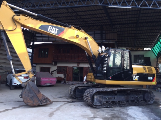 CAT 320D