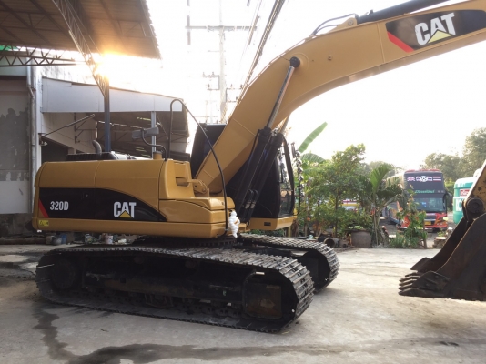 CAT 320D