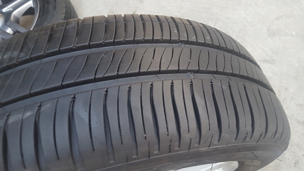 ขายล้อTOYOTA New VIOS ยางปี 16 4 ล้อ