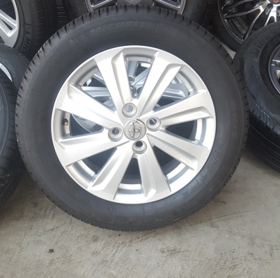 ขายล้อTOYOTA New VIOS ยางปี 16 4 ล้อ