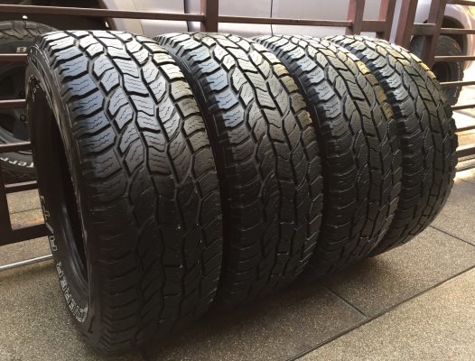 ยาง All Cooper 265 65 17 ปี13 ดอกเต็ม ไม่มีปะ ราคาไม่แพง