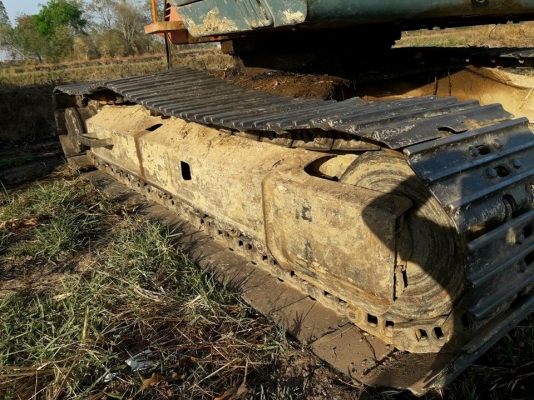 เก่านอก 2 ปี 795,000 บาท  HITACHI EX120-3 ไฟฟ้ามี แอร์เย็น โช่หนา เอวแน่น เครื่องดี ปั้มดี. ไห้โซ่ไหม่สองเส้น เอกสารอินวอยท์