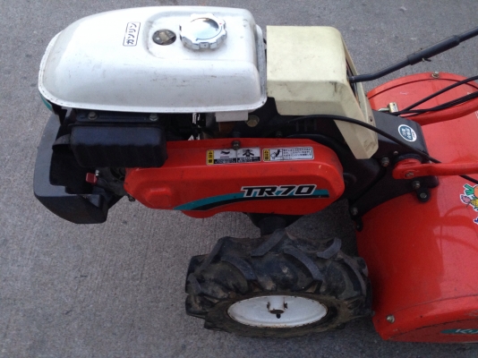 ขายรถพรวนดิน ตีดิน Kubota  สวยๆแรงๆใหม่ๆ พลานก้วาง60ซม.   เดินหน้า 3เกียร ถอยหลัง 1เกียร  ตัดไม่พรวนดินได้ ส่งได้ทุกจังหวัด  โทร0946733137