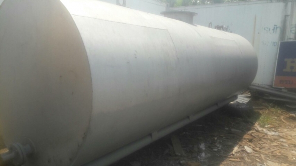 ขายถังน้ำมันพร้อมหัวจ่าย