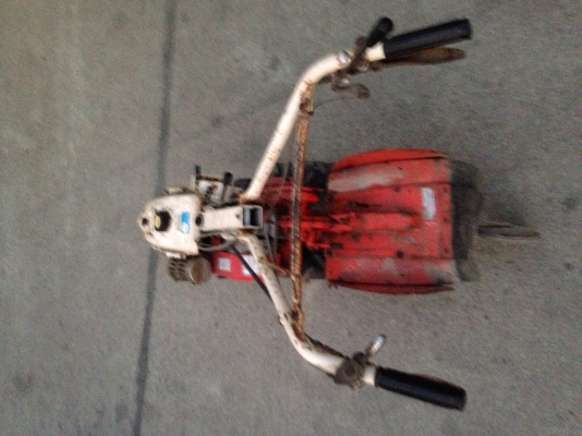 ขายรถพรวนดิน ตีดิน Kubota สวยๆแรงๆใหม่ๆ พลานก้วาง40ซม. เดินหน้า 2เกียร ถอยหลัง 2เกียร ตัดไม่พรวนดินได้ ส่งได้ทุกจังหวัด ขาย11100 โทร0946733137 ขายรถพรวนดิน ตีดิน Kubota สวยๆแรงๆใหม่ๆ พลานก้วาง40ซม. เดินหน้า 2เกียร ถอยหลัง 2เกียร ตัดไม่พรวนดินได้ ส่งได้ทุกจังหวัด ขาย11100 โทร0946733137