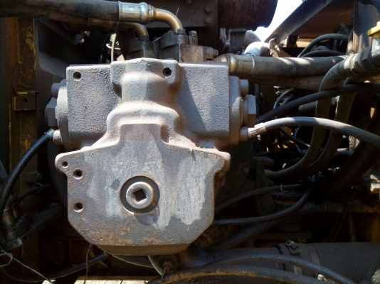 ขายรถขุด แบ็คโฮKOMATSU PC200-7 สภาพดี ไฟฟ้าครบเอกสารอินวอย 1,350,000บ. สนใจ 0835601591หรือ 0903494058