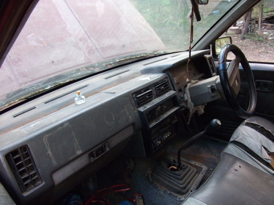 นิสสันบิ๊กเอ็มขาย55000บาท นิสสันบิ๊กเอ็มขาย55000บาท