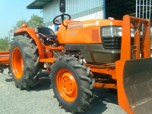ขายรถไถคูโบต้า L3408 พร้อมใบมีดดันหน้า พานพวง 6X24 ตราช้าง โรตารี สนใจติดต่อ 089-8295500