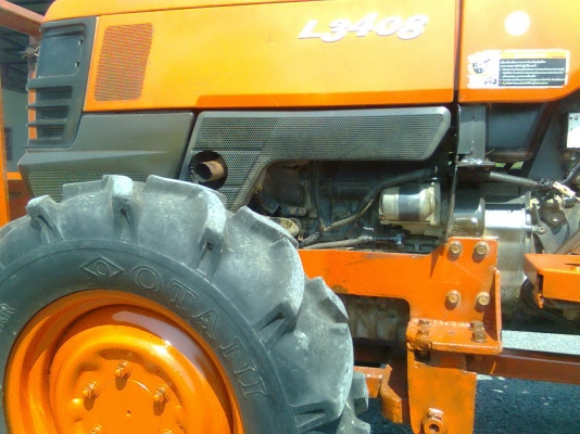 ขายรถไถคูโบต้า L3408 พร้อมใบมีดดันหน้า พานพวง 6X24 ตราช้าง โรตารี สนใจติดต่อ 089-8295500
