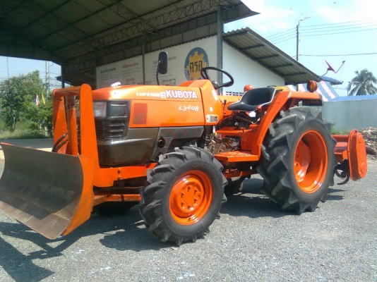 ขายรถไถคูโบต้า L3408 พร้อมใบมีดดันหน้า พานพวง 6X24 ตราช้าง โรตารี สนใจติดต่อ 089-8295500