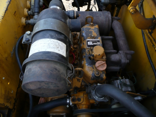 รถบด4ตัน KOMATSU JV40CW-2 สภาพเก่านอก