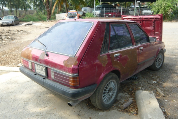 ขายมาสด้า323รุ่นปี84