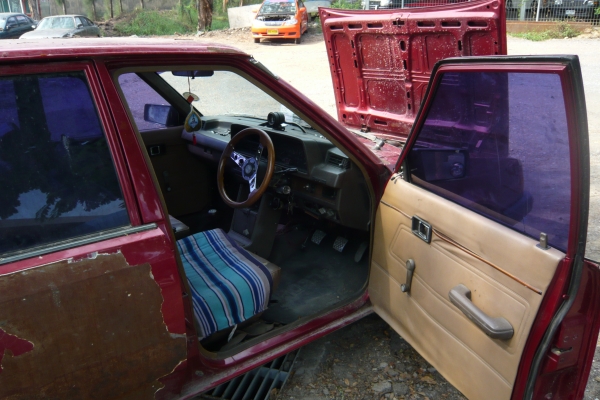 ขายมาสด้า323รุ่นปี84