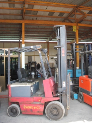 ขายรถยกขนาด 1.5 ตัน เสาสูง 6 เมตร นำเข้าจากญี่ปุ่น