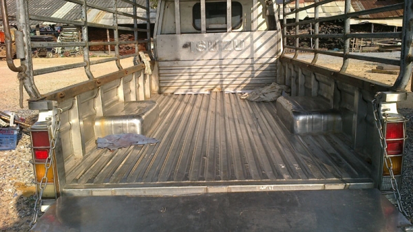 Isuzu 2800 CC Isuzu 2800 CC