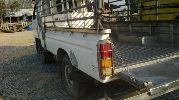 Isuzu 2800 CC Isuzu 2800 CC