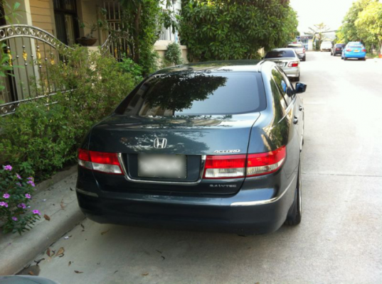 Accord2.4 ปี04 ตัวท็อป วิ่งน้อย เดิมทั้งคัน ราคา 550,000 **ฟรีดาวน์ สนใจโทร 086977-7961 ธนกฤต